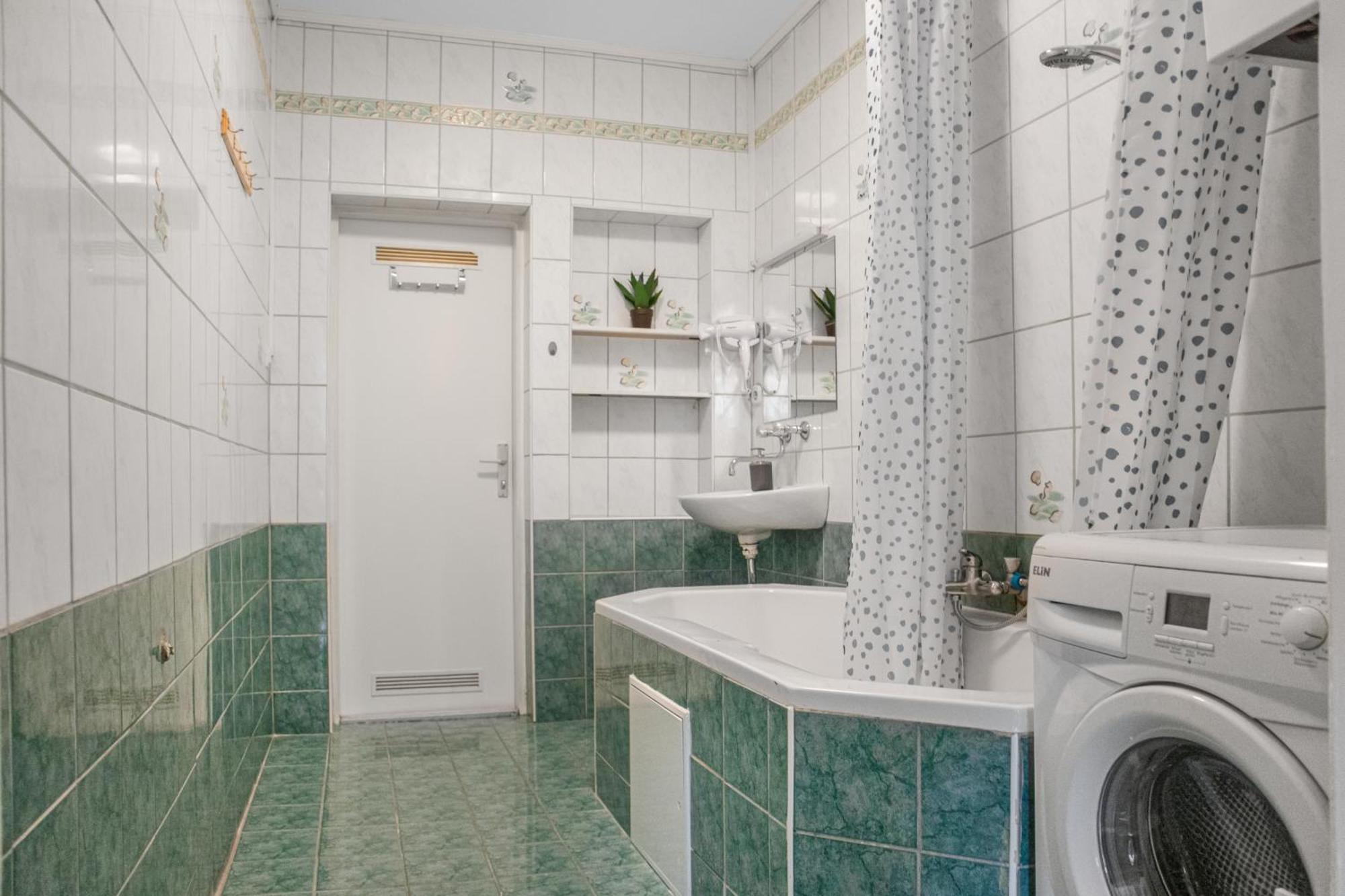 Modern 3br Ideal For Group Getaways & Families Wien
